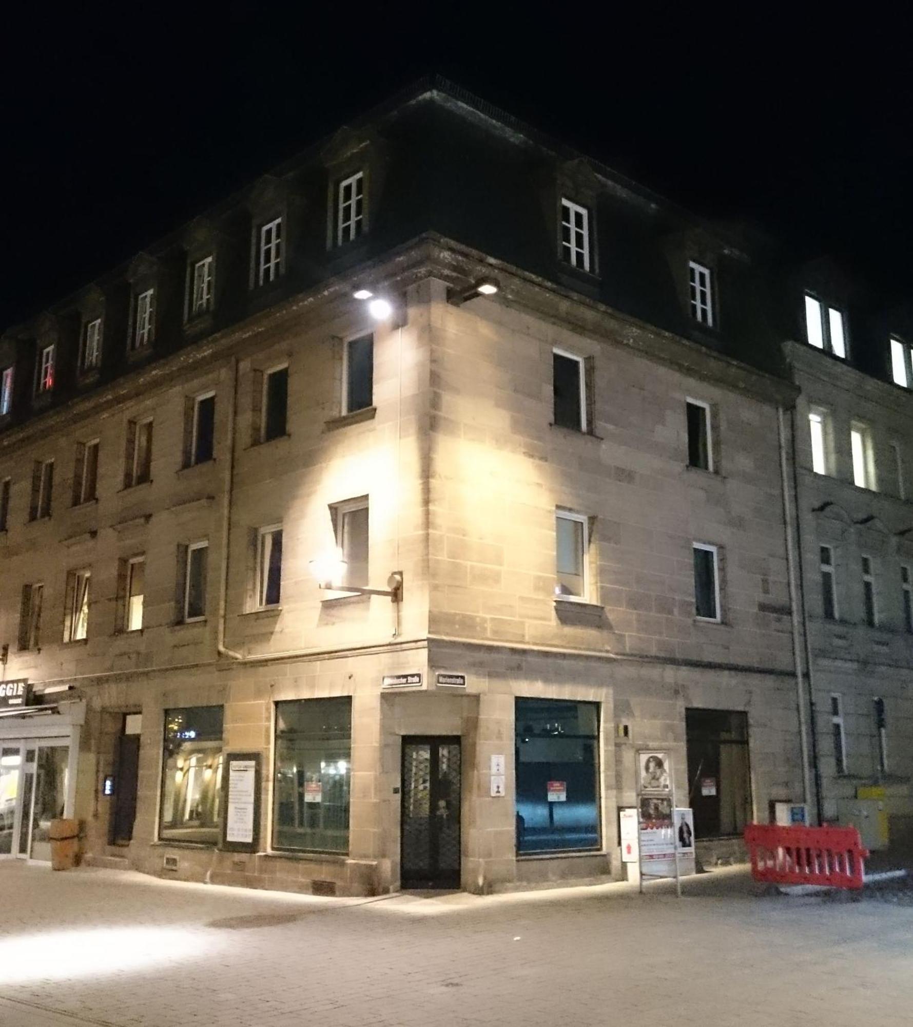 Privatzimmer Furth Zentrum Bagian luar foto